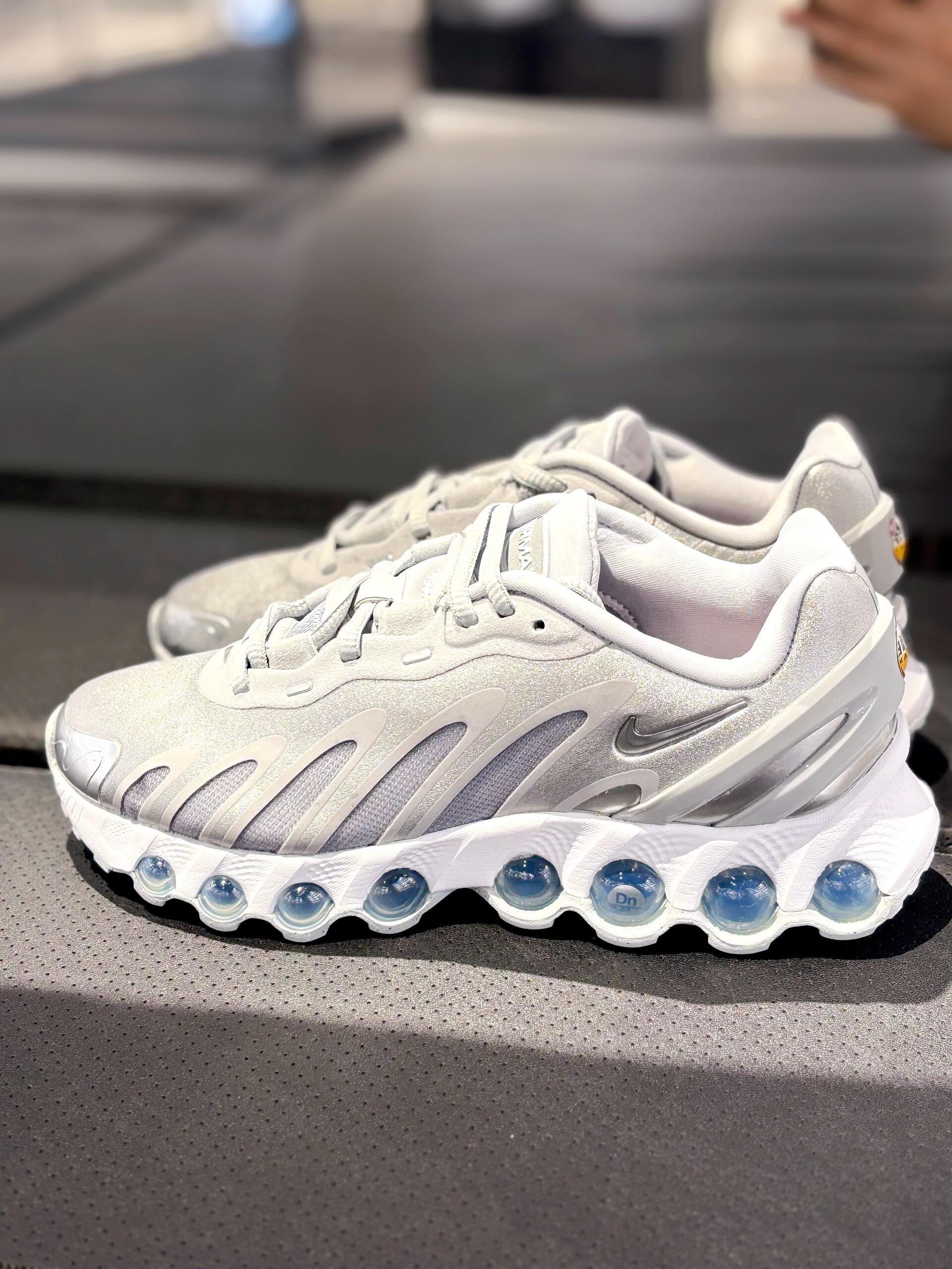 耐克赛博朋克的AIR MAX DN 8🍂炫酷的要命